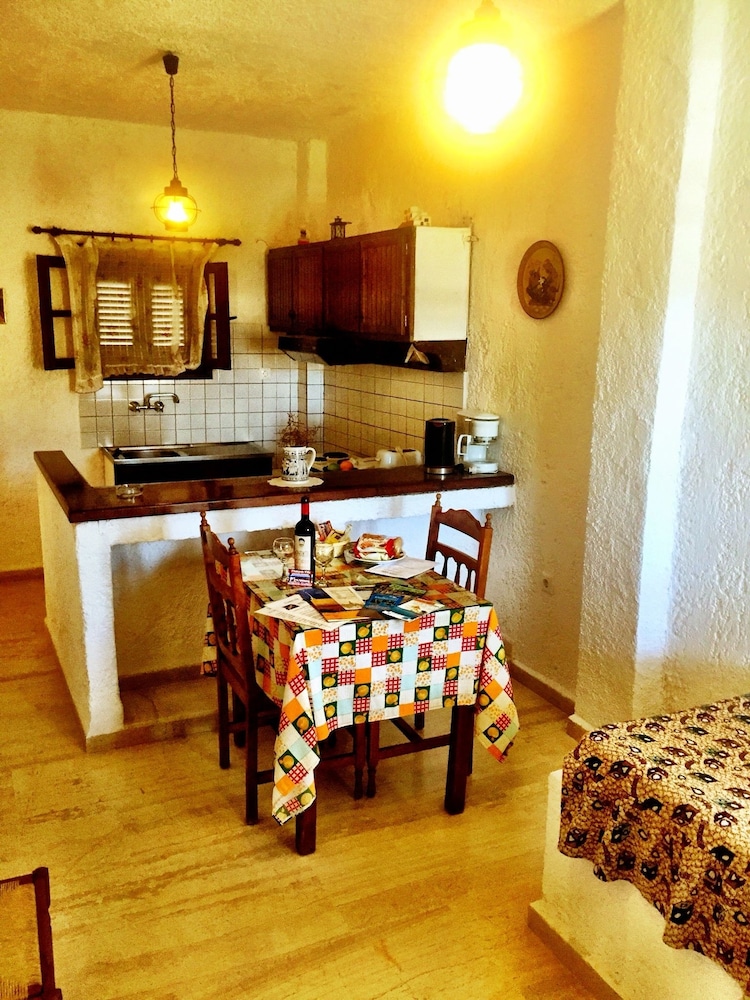 Filoxenia Villa 6/50