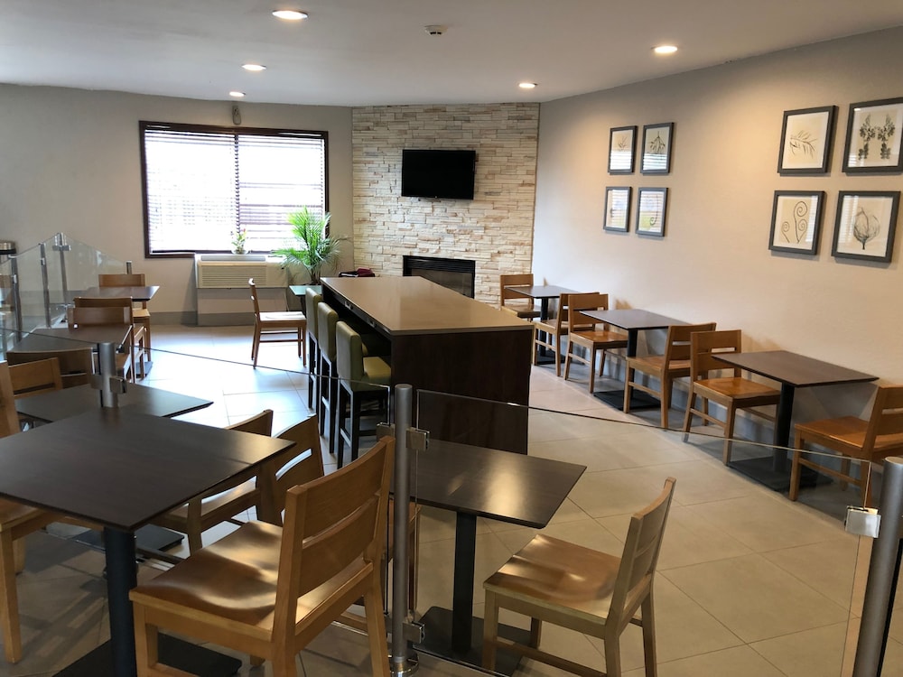 Country Inn & Suites by Radisson Greenville, NC 49/58