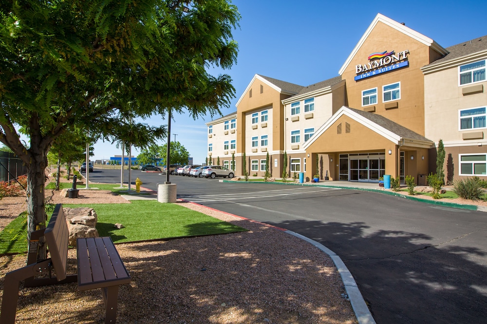 Baymont By Wyndham Albuquerque Airport 59/66