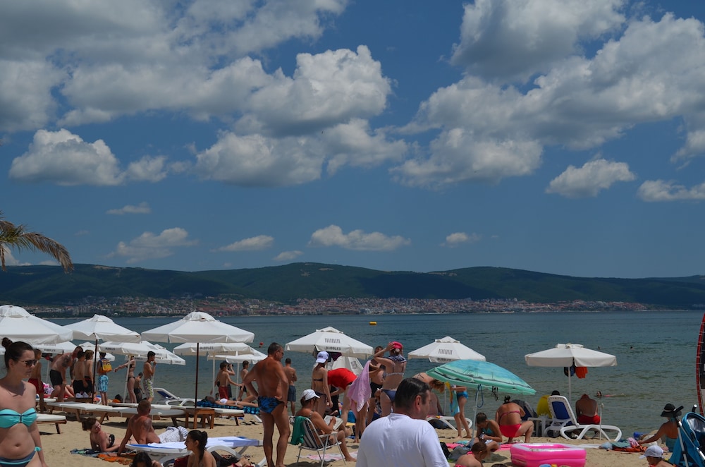Villa On The Black Sea 25/38
