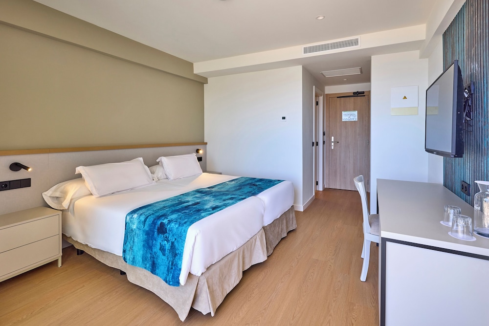 ROOM, DOUBLE BED, SEA VIEW, BALCONY