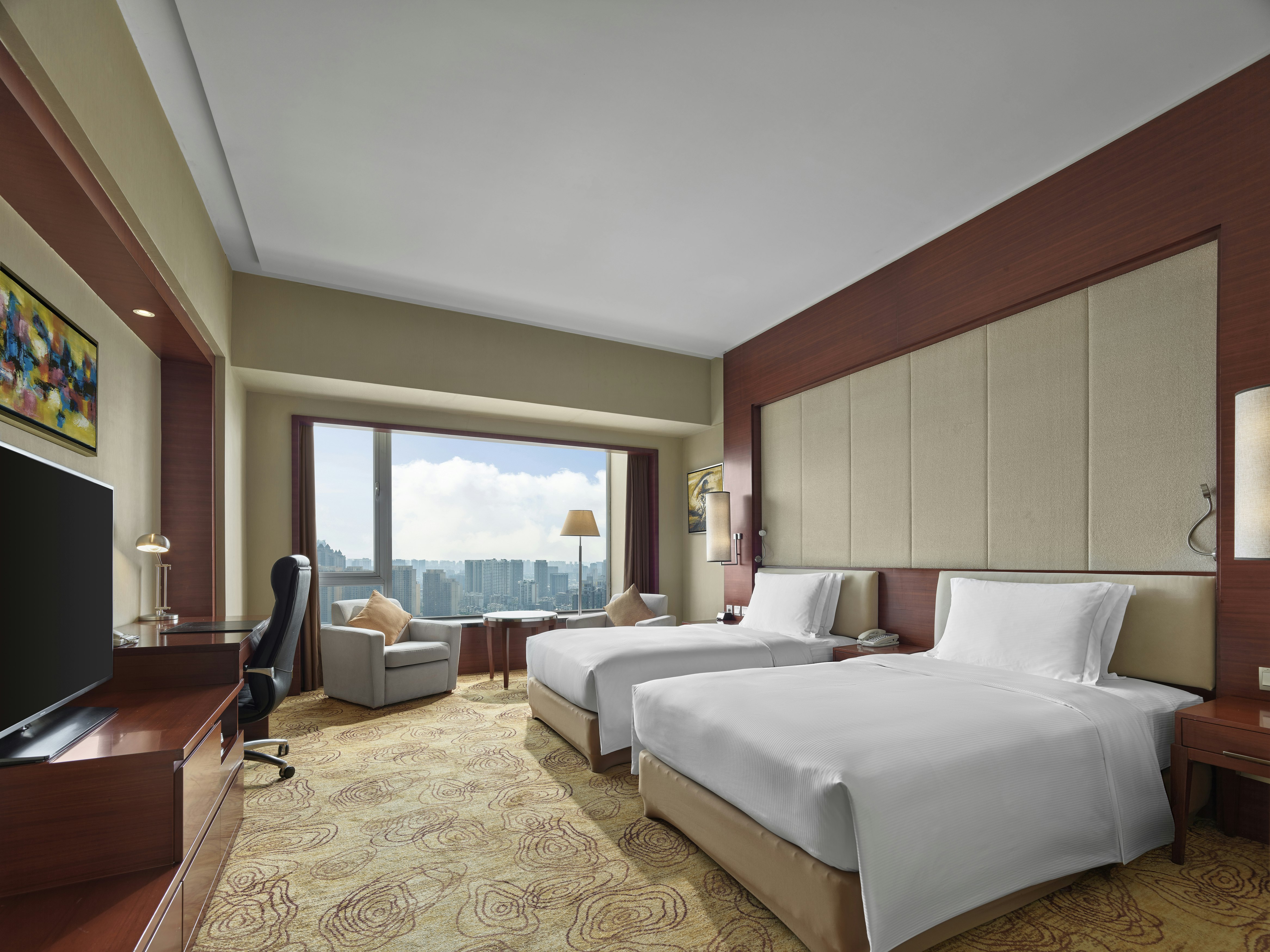 PRESIDENTIAL, SUITE
