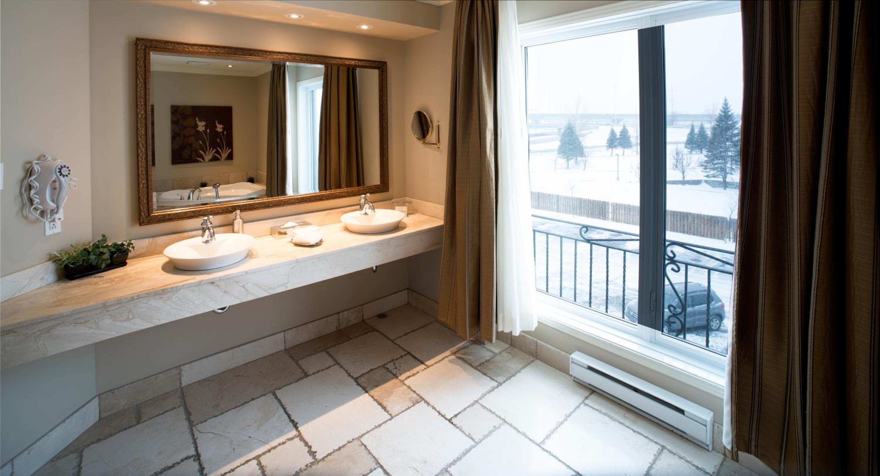 Presidential, Suite