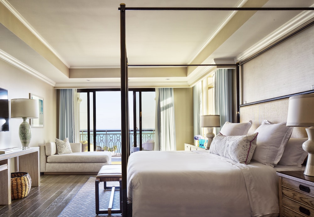 ROOM, KING BED, OCEAN VIEW