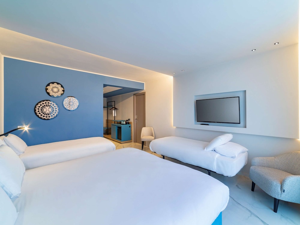 Mercure St. Julian s Malta 7/69