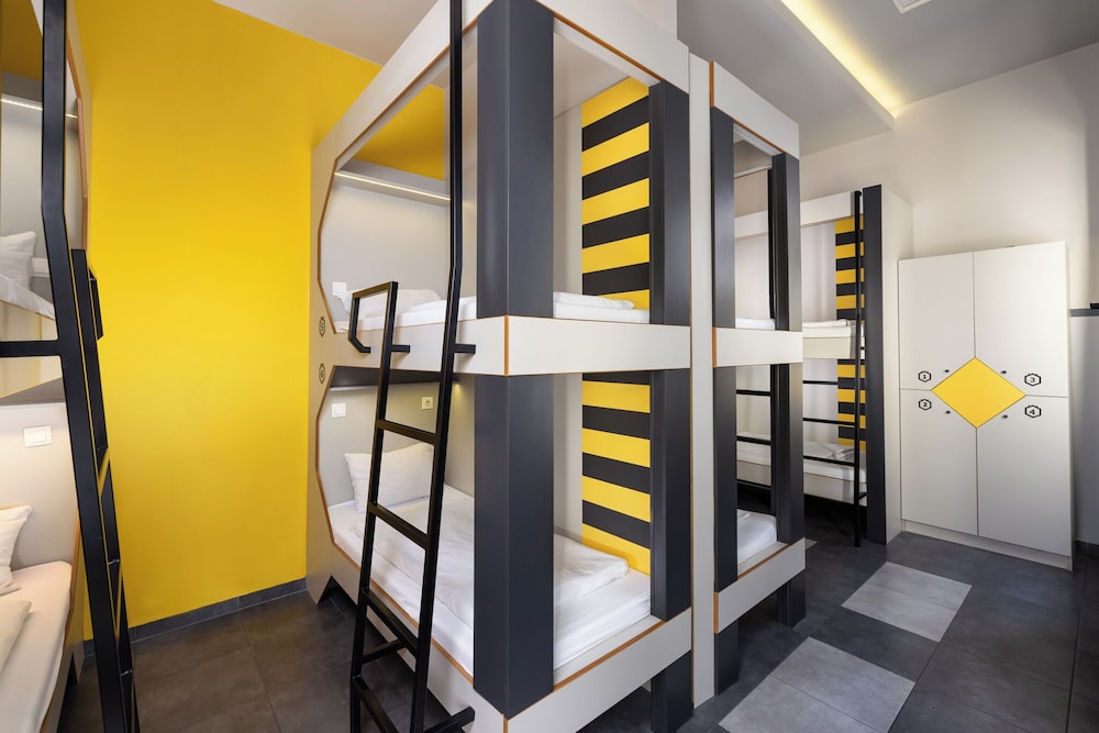 The Hive Party Hostel 42/65