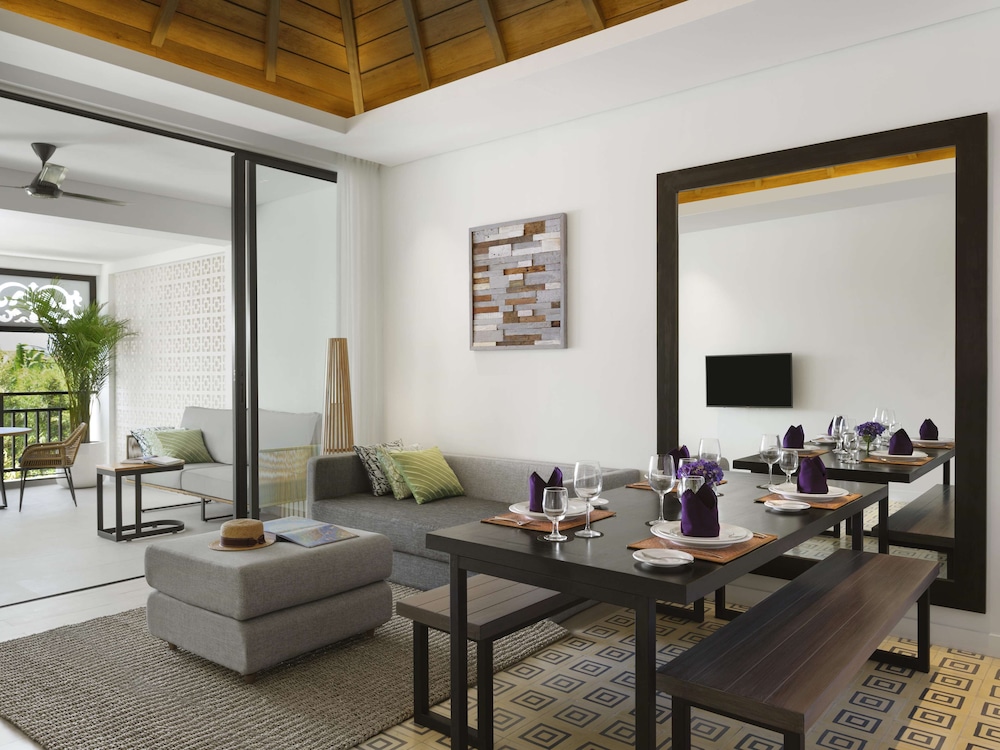 Avani Seminyak Bali Resort 46/77
