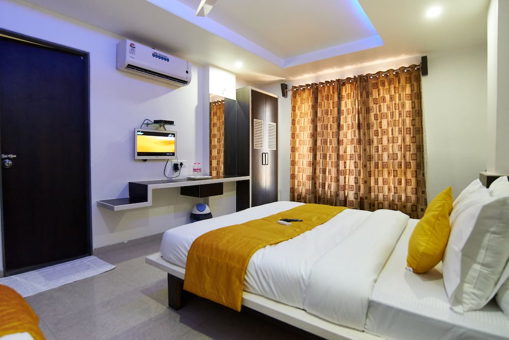 Hotel Sai Bansi 26/36