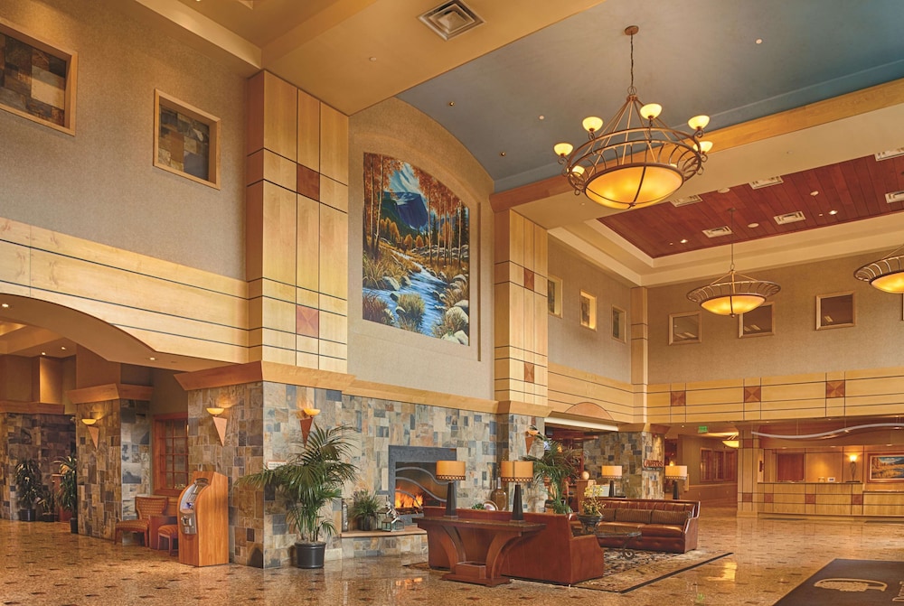 DoubleTree by Hilton Denver Central Park 3/29