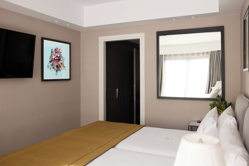 غرفة كلاسيكية ثلاثية بثلاثة أسرّة، Astor Hotel 5/10