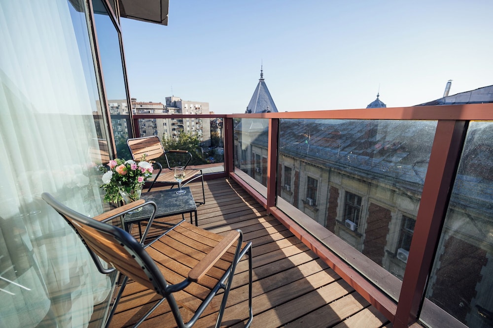 PeakTure Hotel Bucharest in BUCHAREST