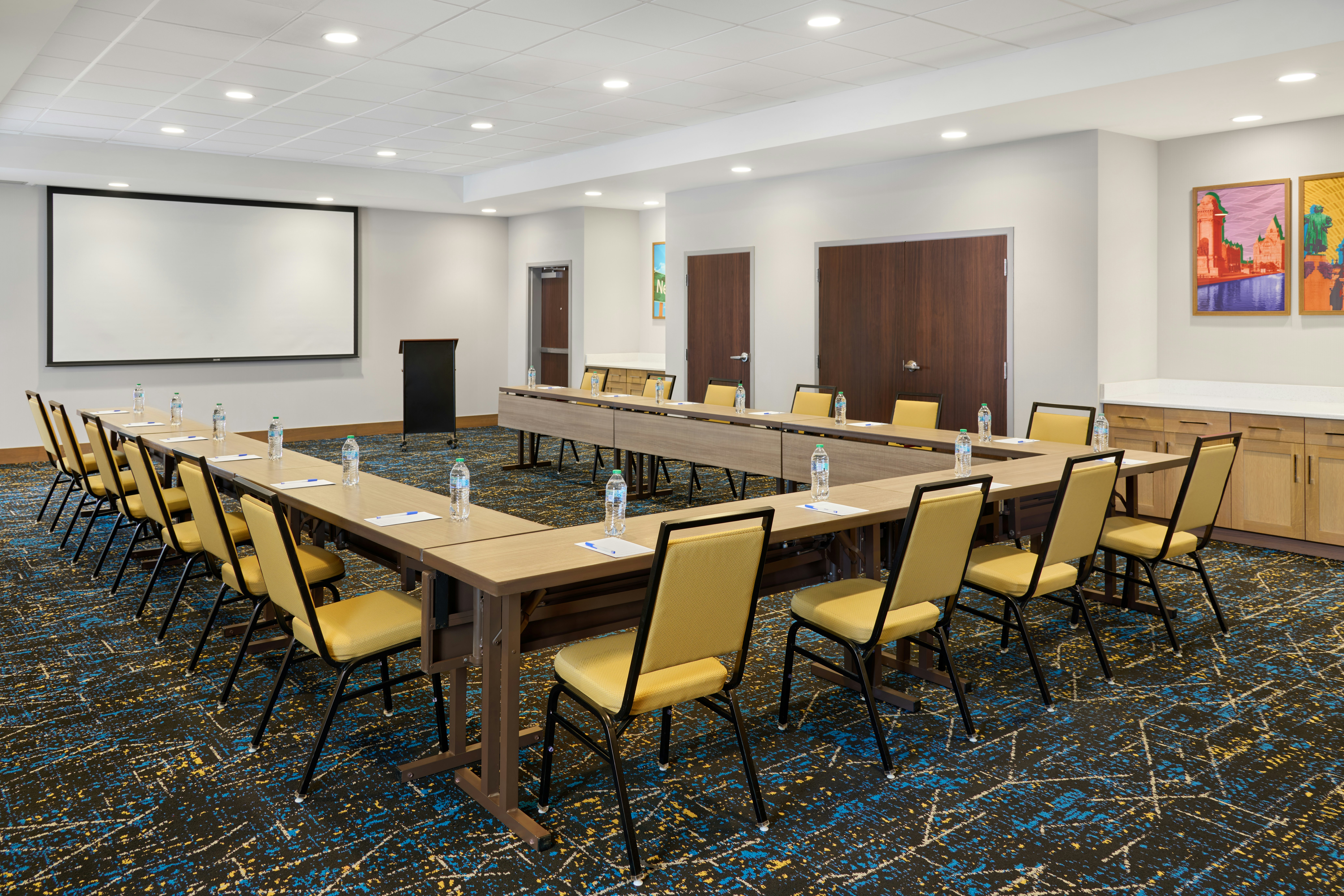 Hampton Inn Suites Syracuse North Airport Area 51/64