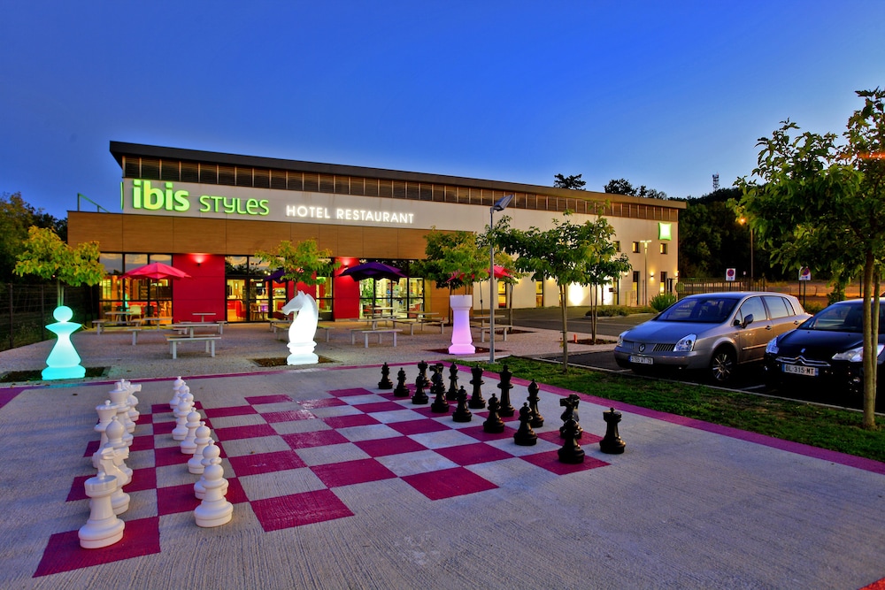 Ibis Styles Castres 63/63