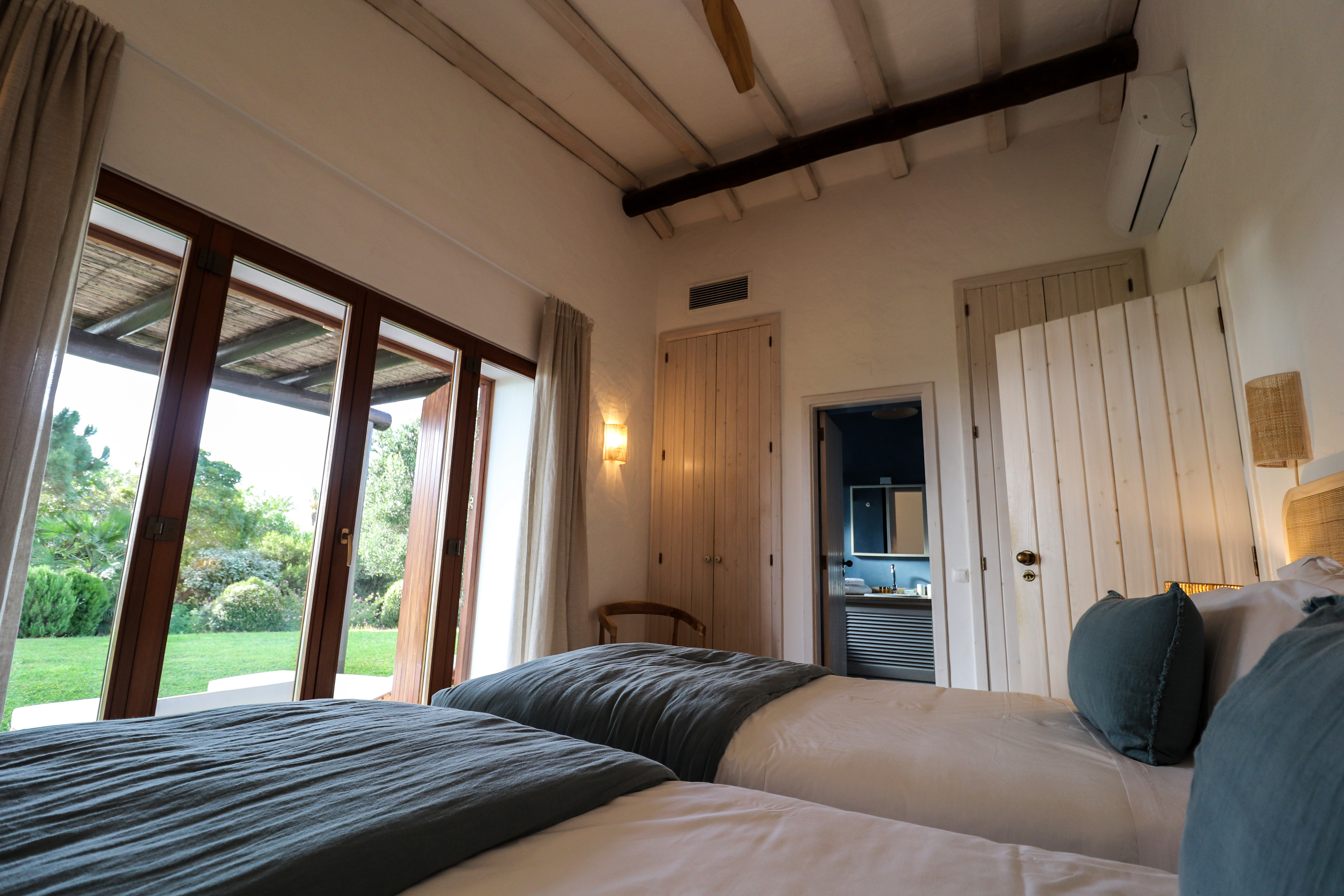 3 Bedrooms, Villa, Sea View