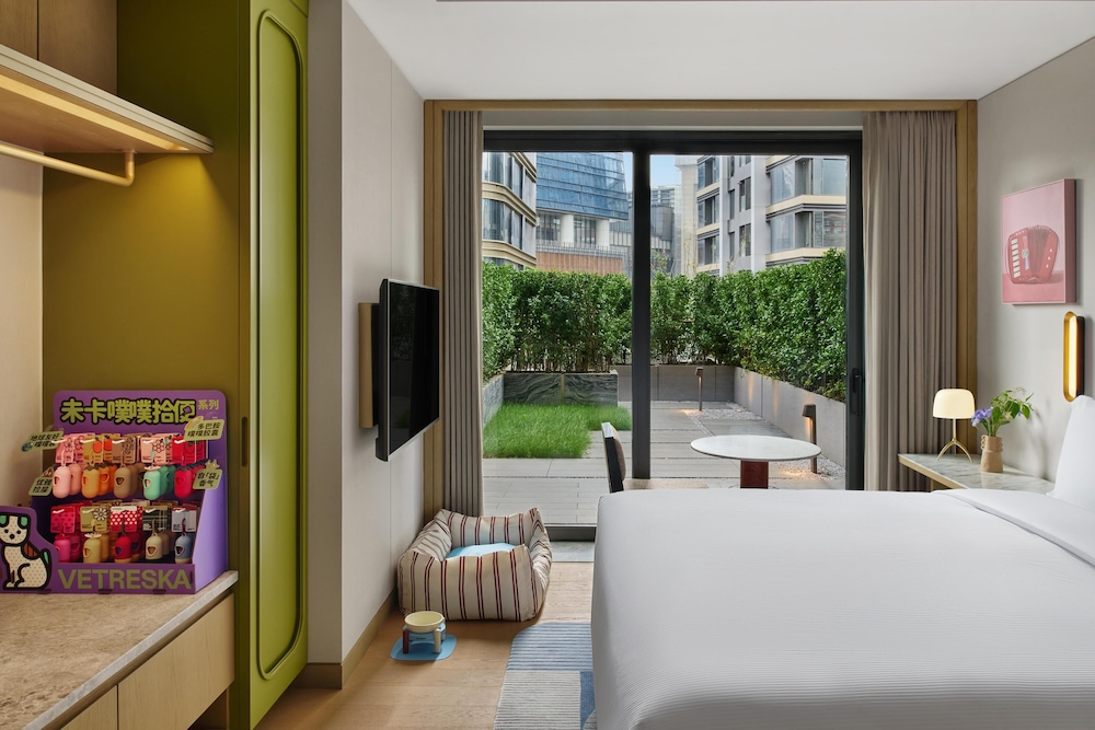 Xi Zhe Wuxi, Curio Collection by Hilton 15/36