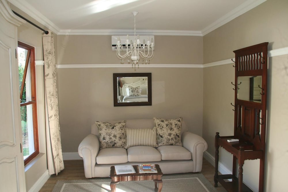 Happy Lands Self Catering/B&B 26/48
