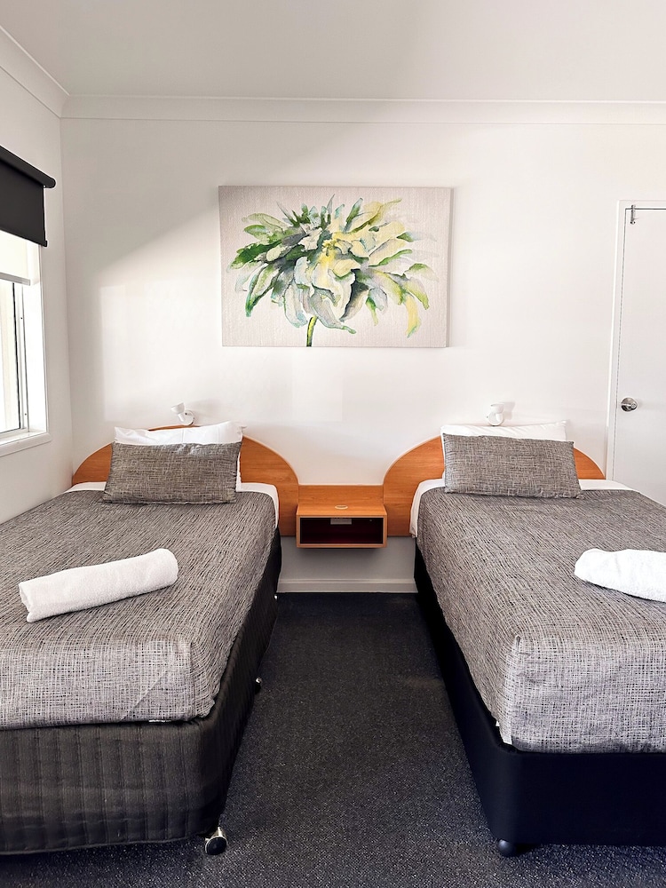 Boulevard Lodge 27/60