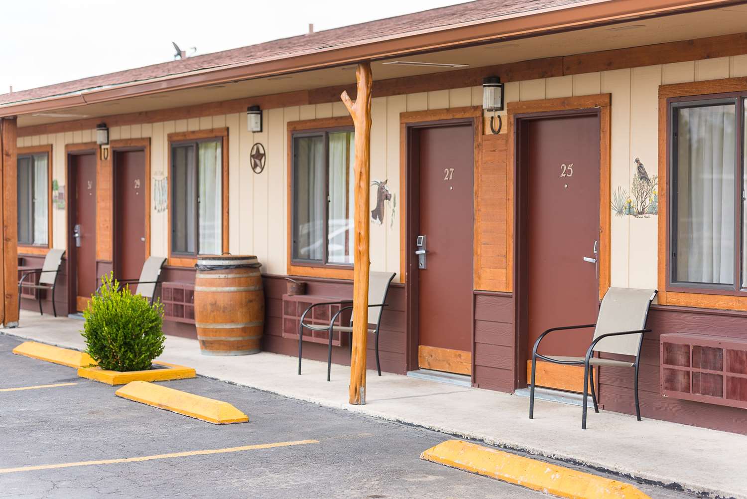 Americas Best Value Inn The Legends Inn 4/36