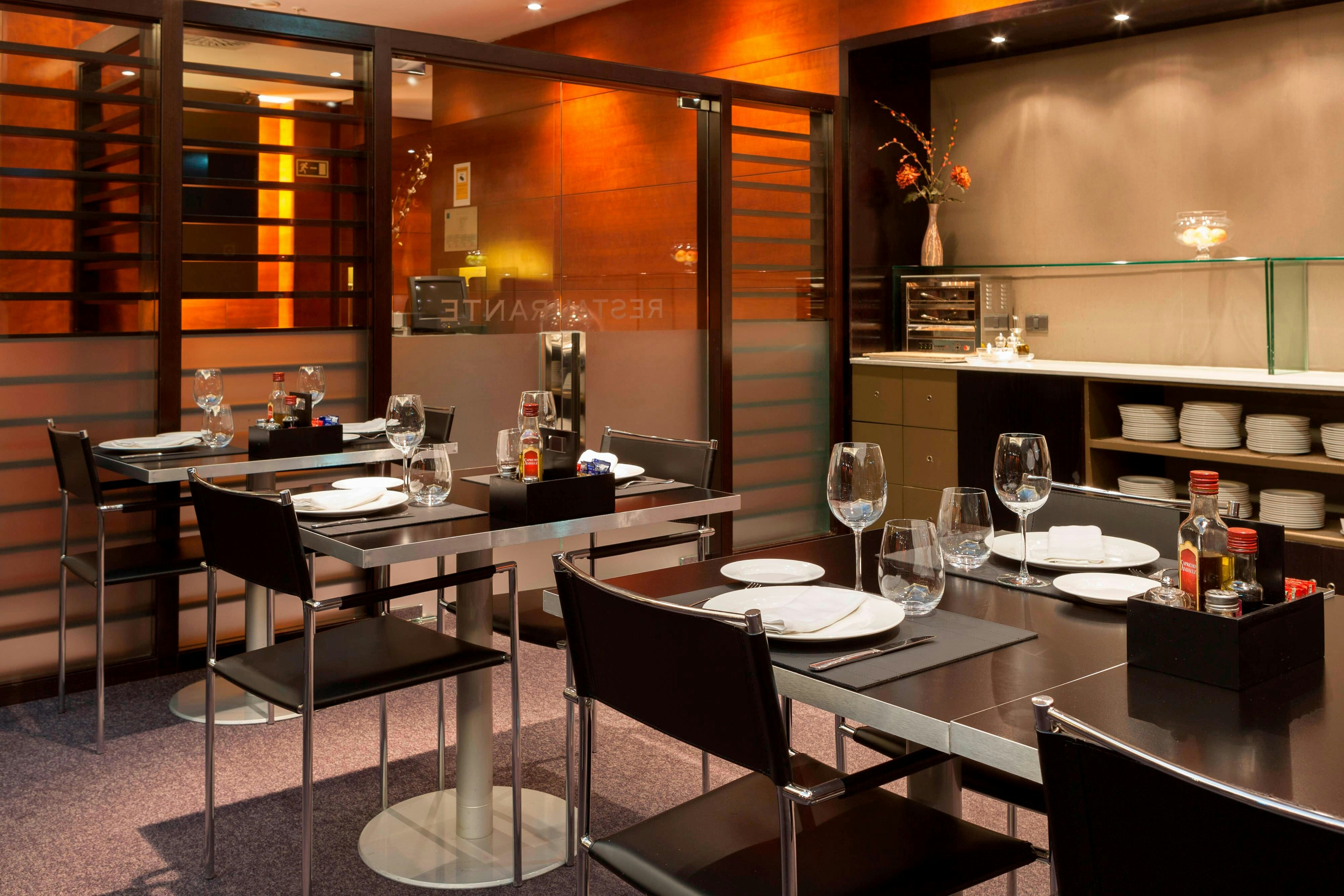 Ac Hotel Leon San Antonio 33/46