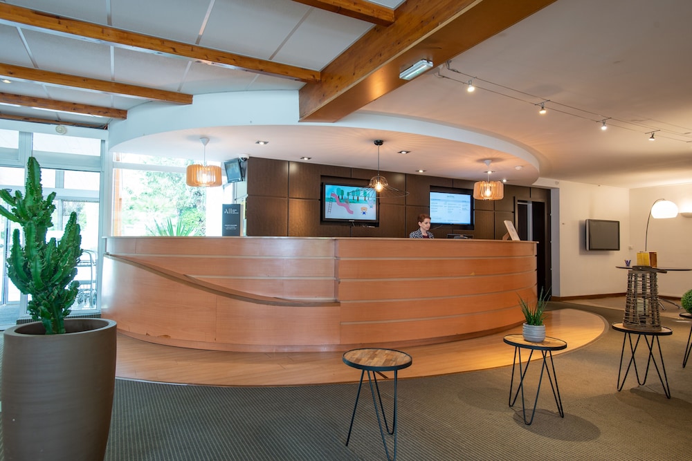 Novotel Beaumanoir 8/73