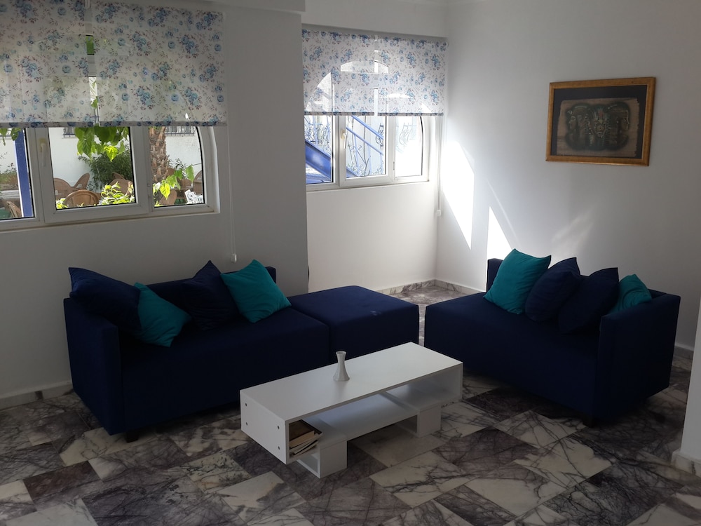 Chronos Beach Hotel 30/50
