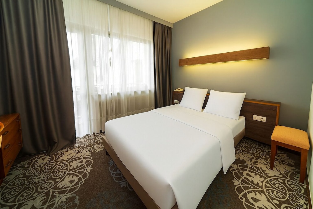 Standard, Single, Double Bed, Balcony