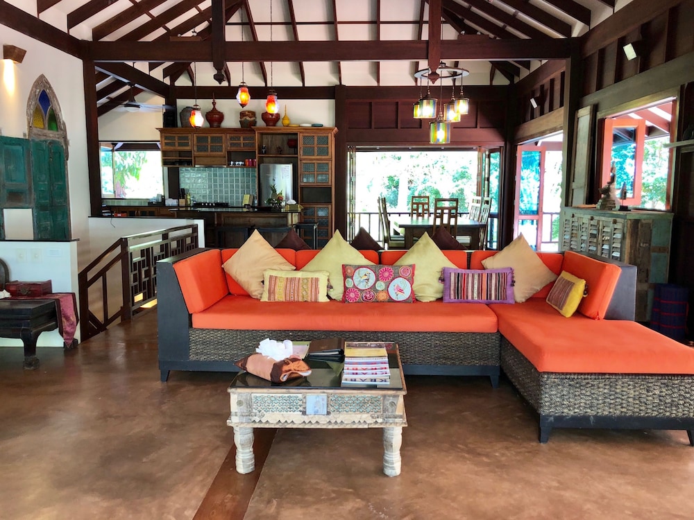 Koh Jum Beach Villas 58/76