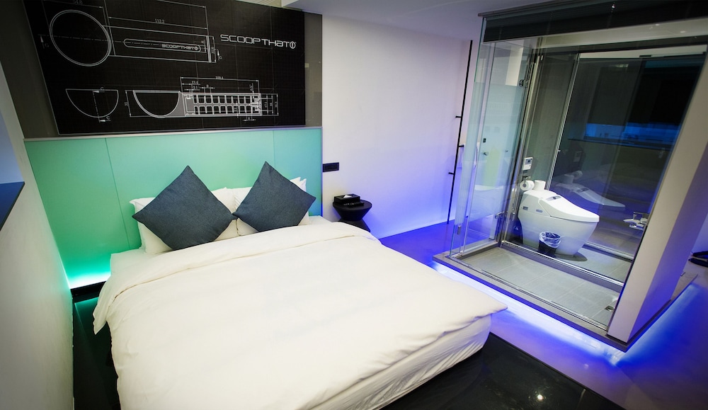 LUMI HOTEL 20/72