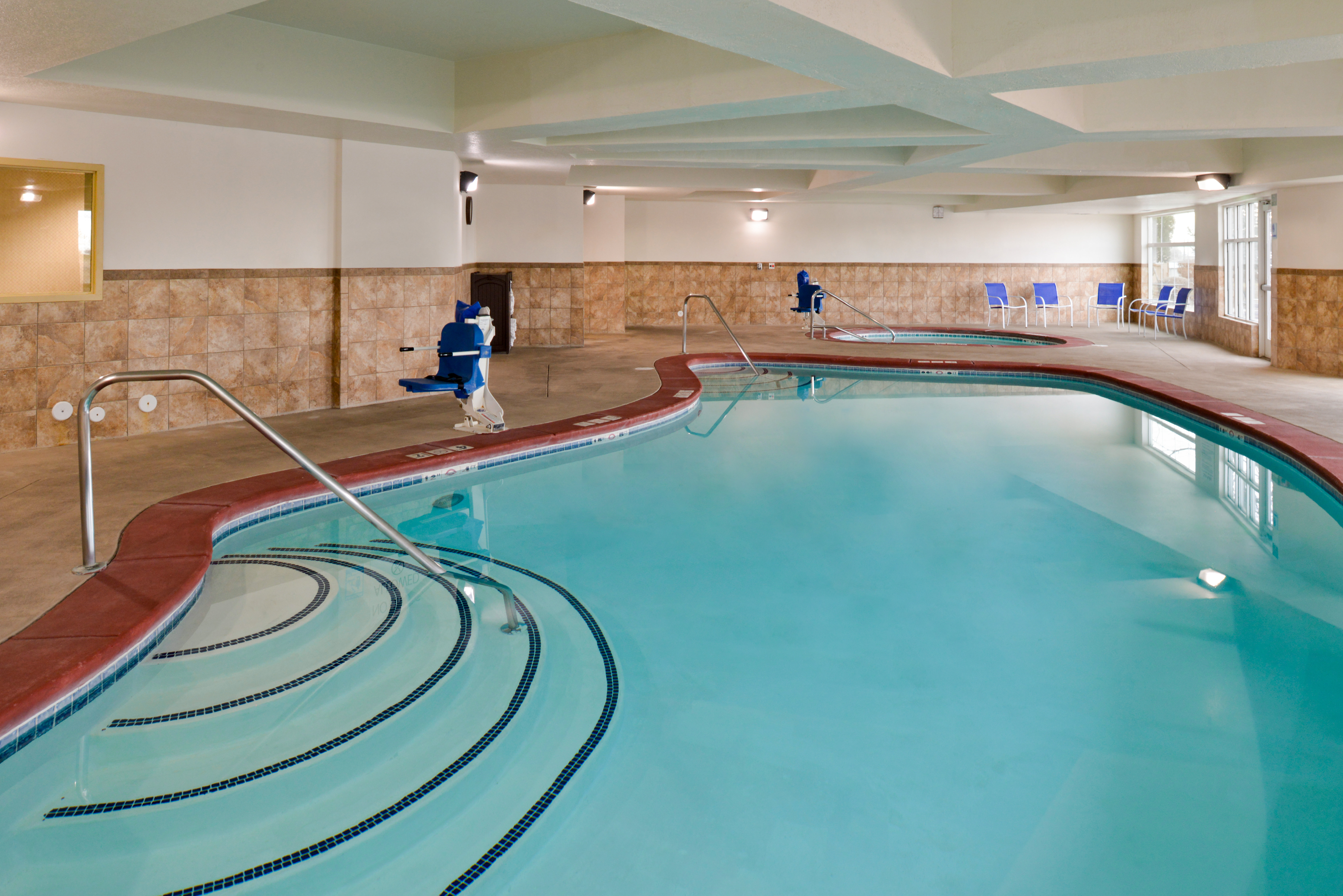 Holiday Inn Express & Suites Nampa - Idaho Center 43/78