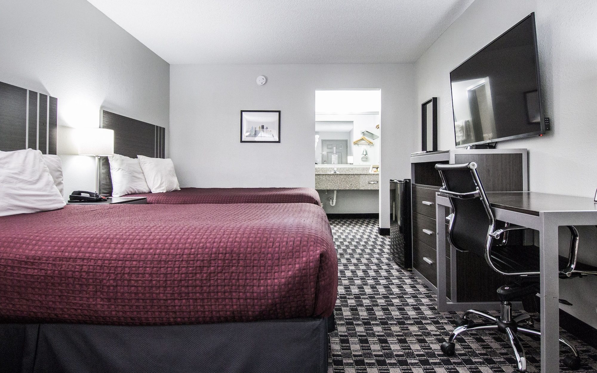 STANDARD, 2 DOUBLE BEDS