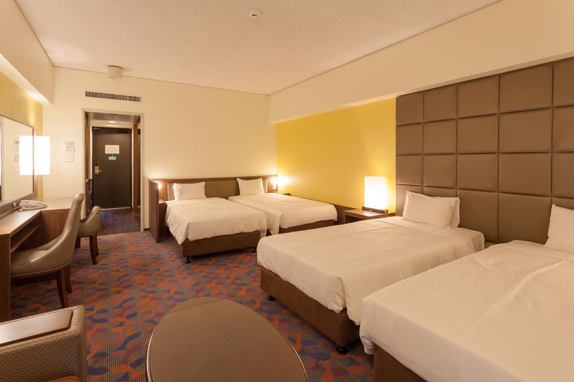 Room, Quadruple, with View