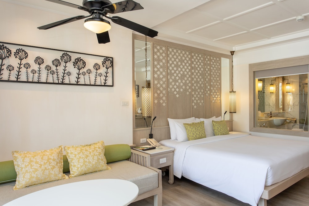 Katathani Phuket Beach Resort 13/66