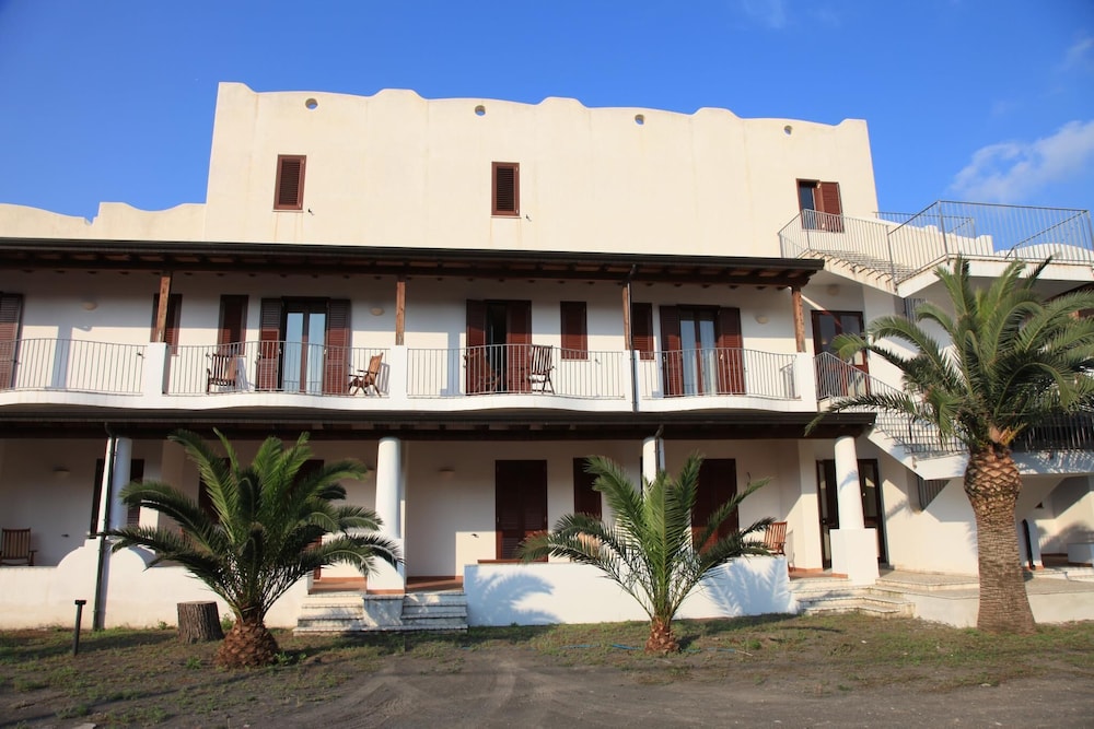 Garden Hotel Vulcano 3/72