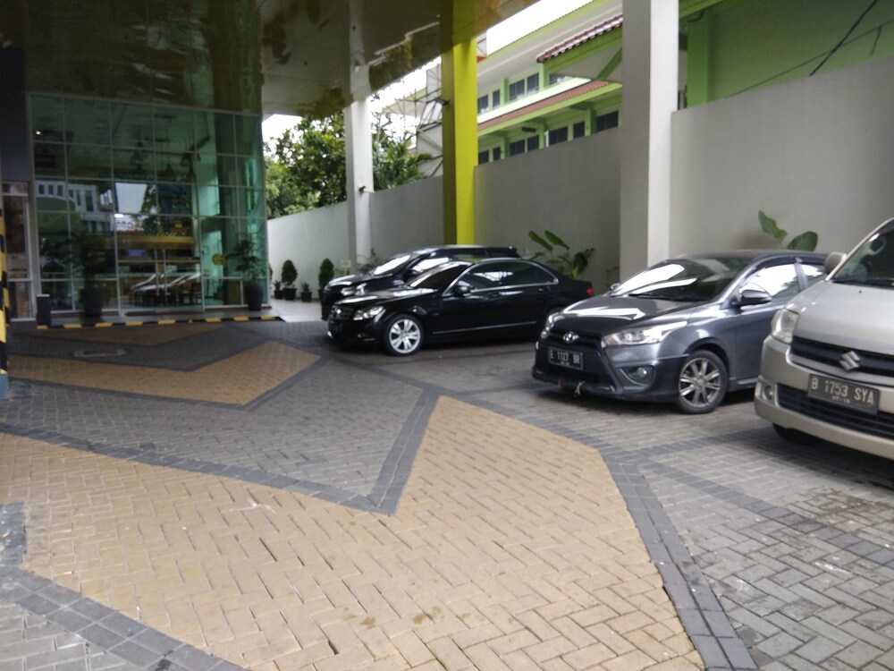 Alltrue Lite Hotel Senen Jakarta 52/54