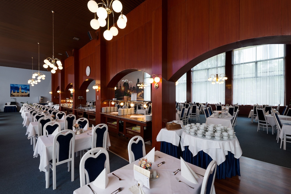 Spa Hotel Splendid Formerly Balnea Splendid Hotel 38/50