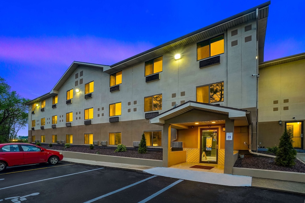 Motel6 Montoursville, PA - Williamsport in MONTOURSVILLE - PA