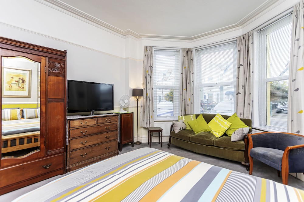 The Ravensbourne Hotel 28/51