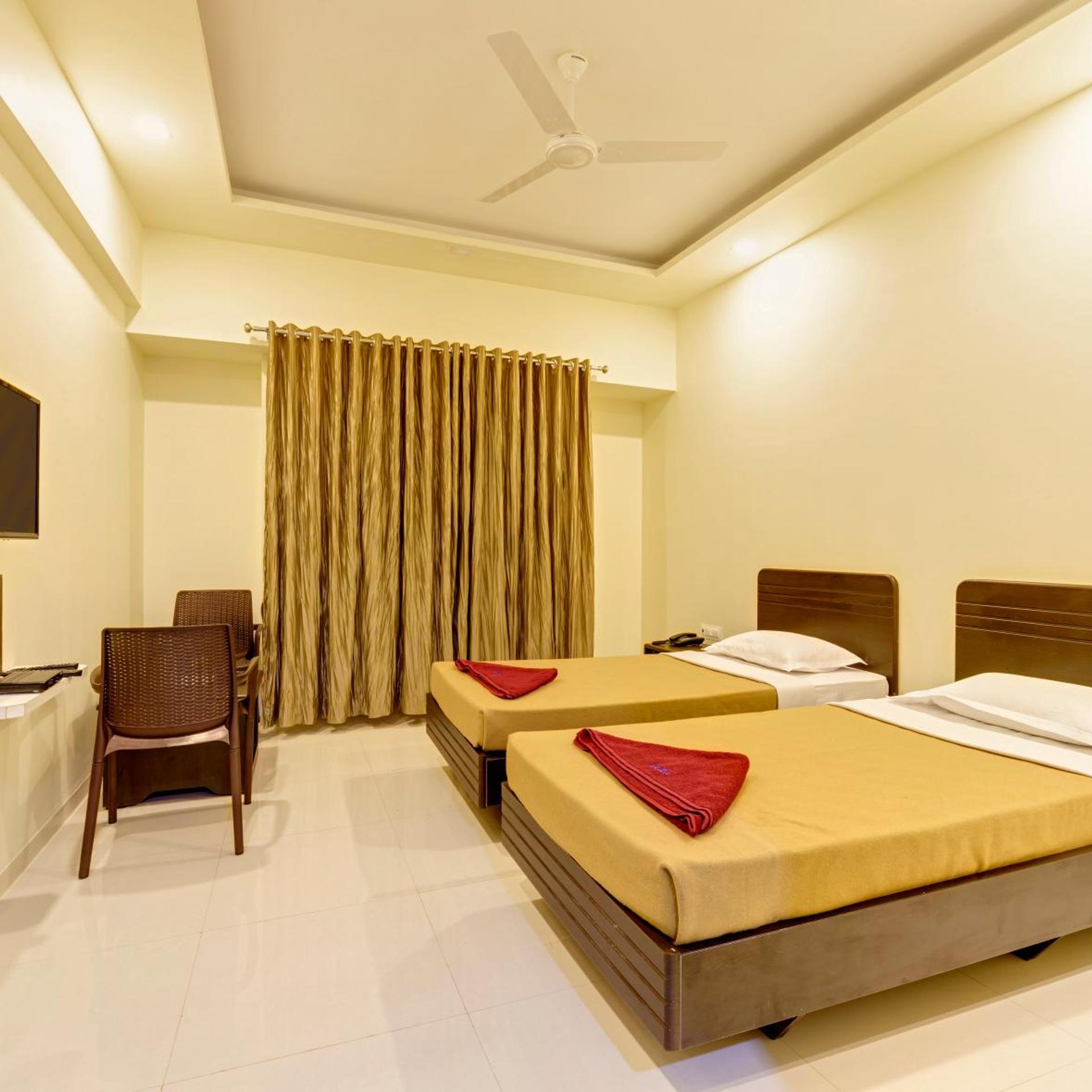 Galaxy Inn 25/50