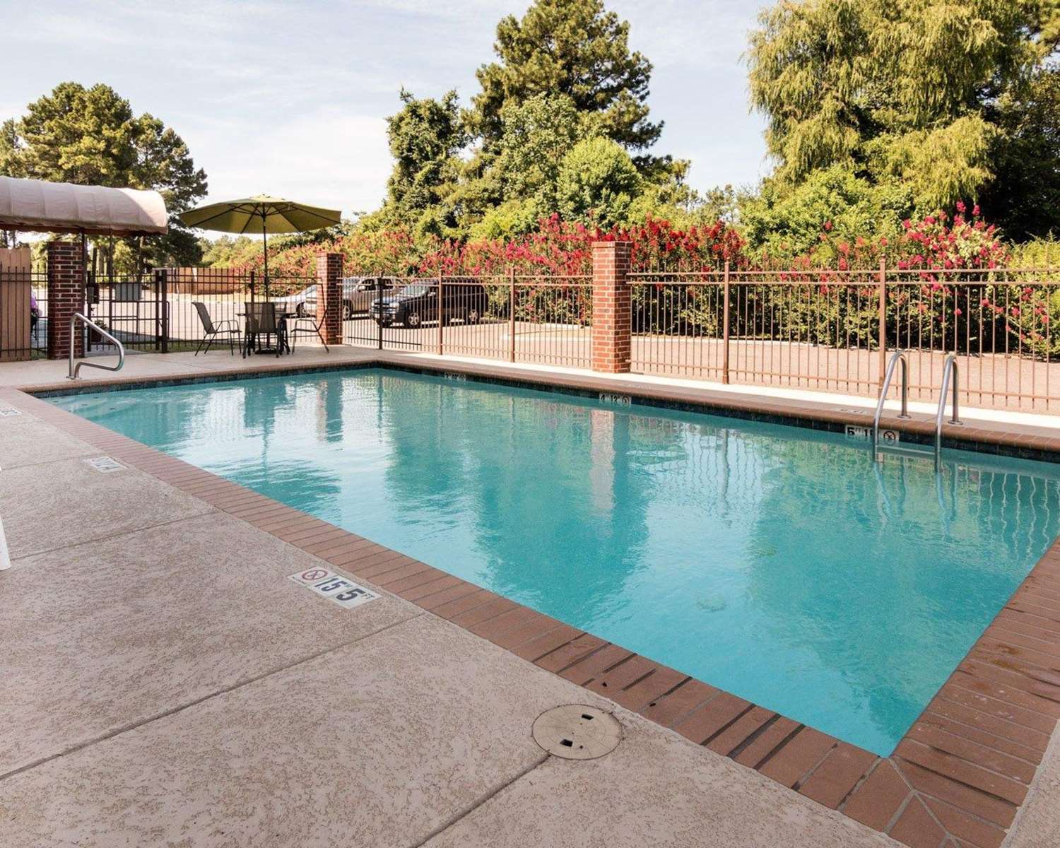 Quality Inn Shreveport 24/50