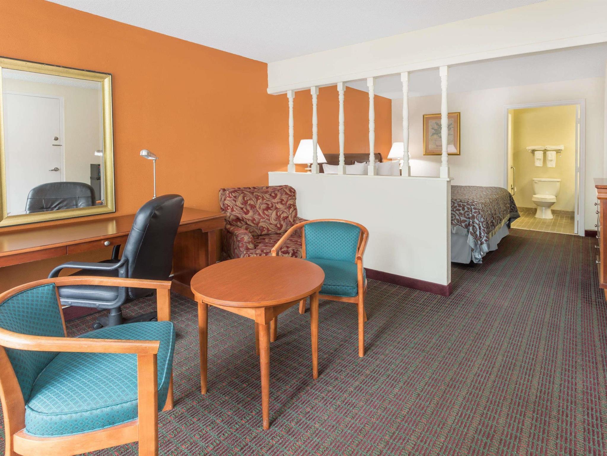 Days Inn By Wyndham Orangeburg South 11/17