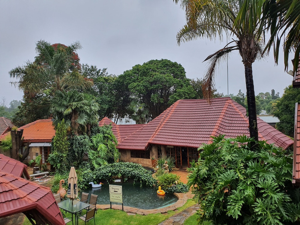 Mannah Guest Lodge 41/50
