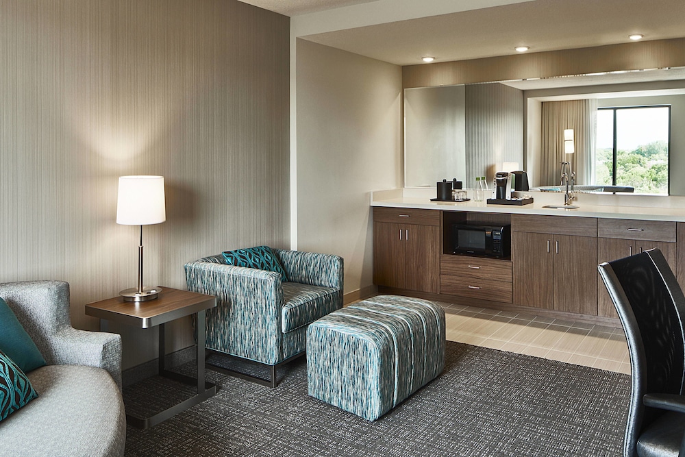 Courtyard By Marriott Minneapolis West 32/51