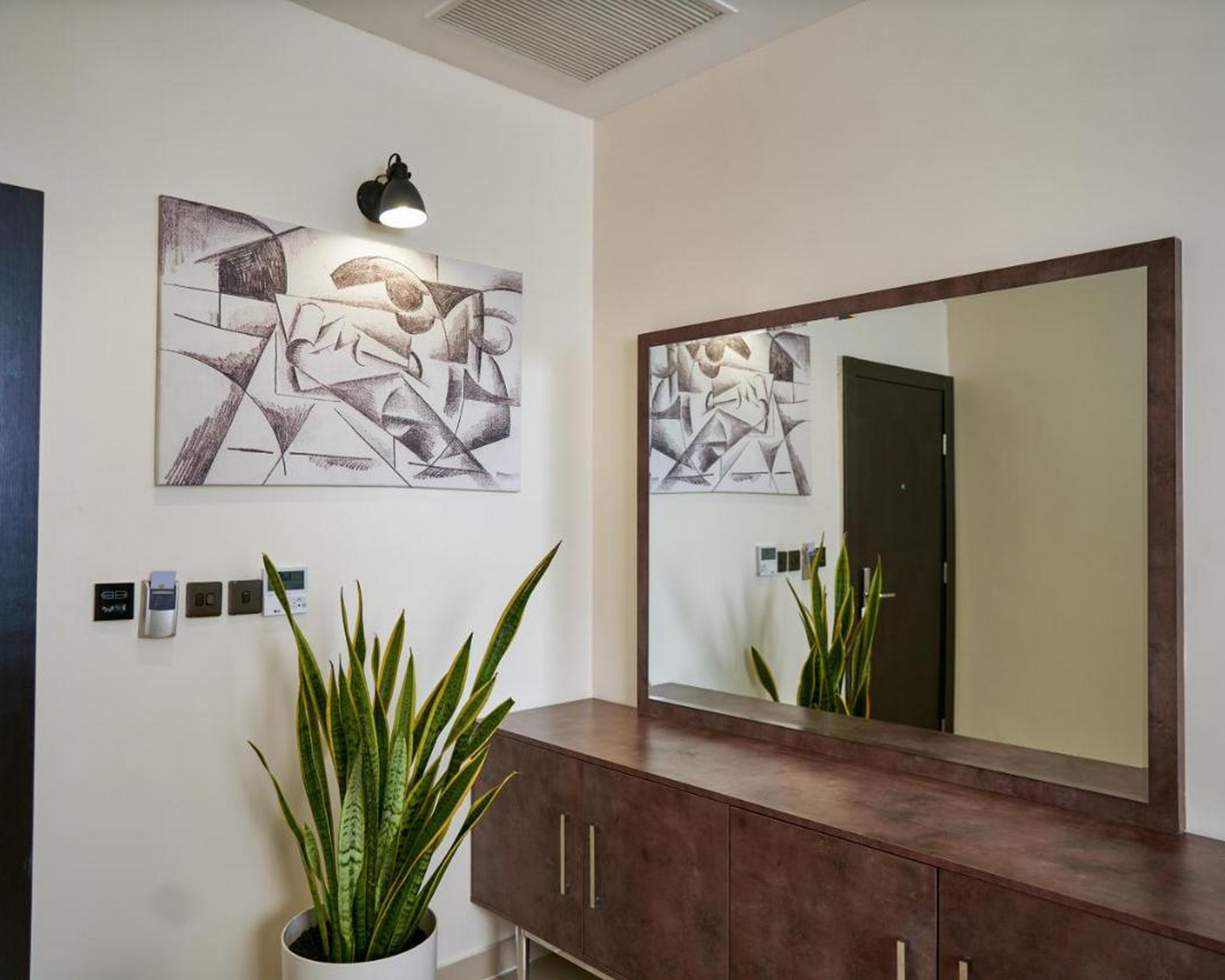 Lobby at Monty Suites Lekki, Lekki