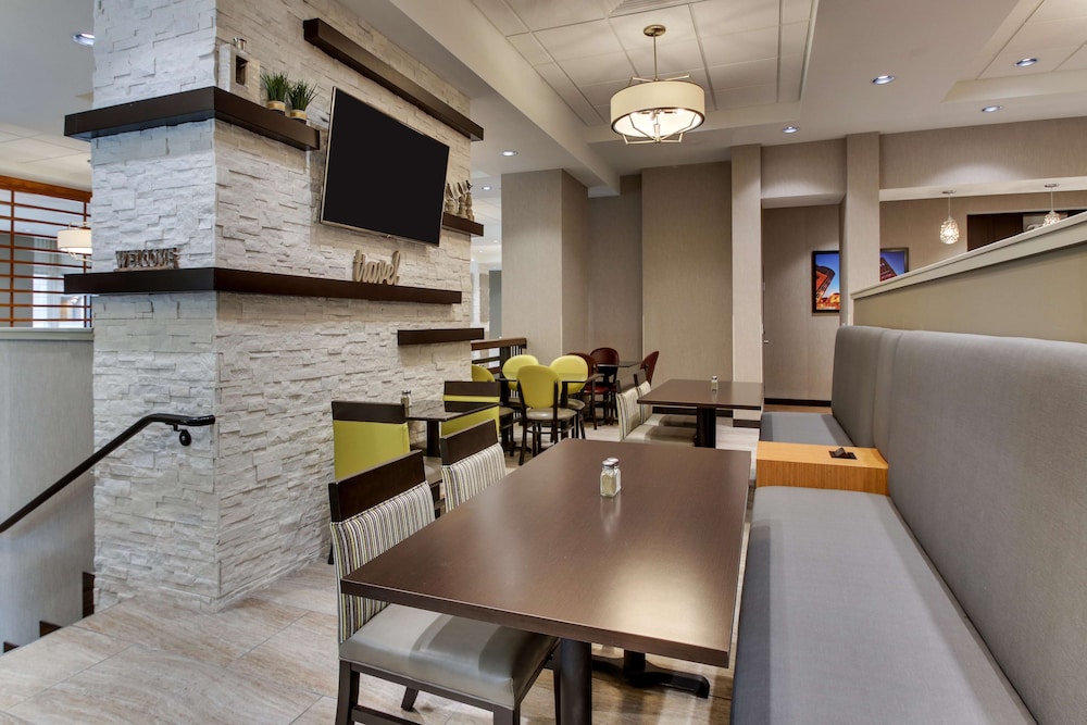 Drury Plaza Hotel Milwaukee Downtown 42/50