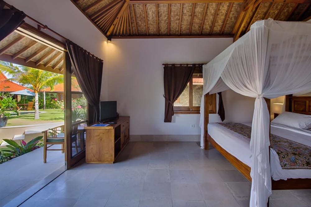 DELUXE, BUNGALOW, TWIN BEDS, POOL VIEW, TERRACE