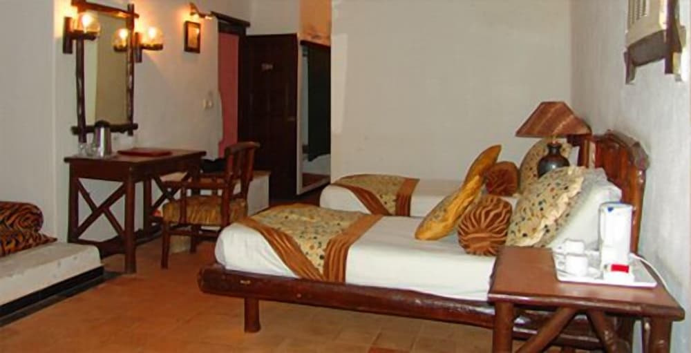 TULI TIGER RESORT 6/26
