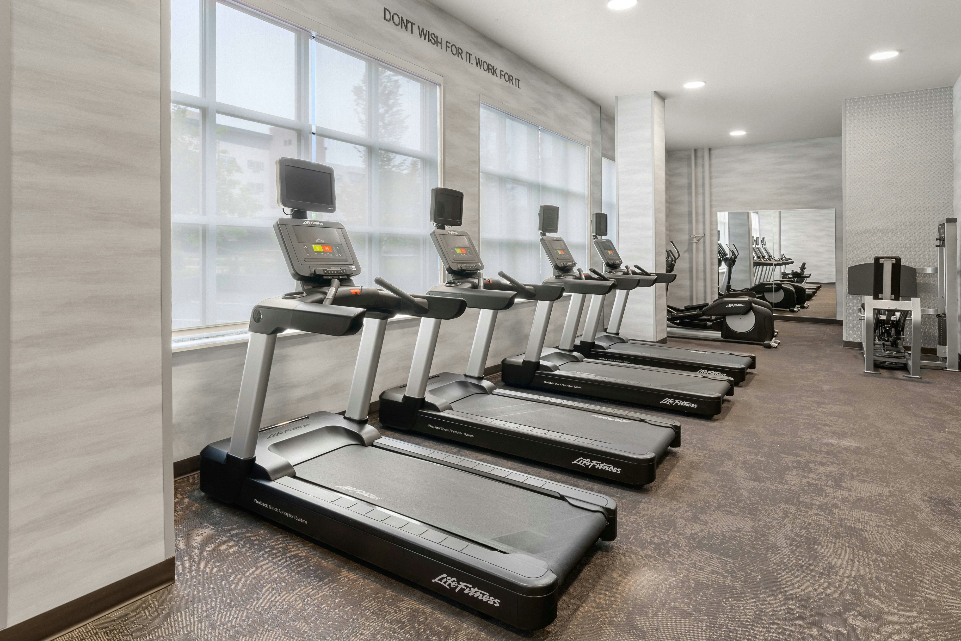Fairfield Inn & Suites by Marriott Seattle Downtown/Seattle Center 11/23