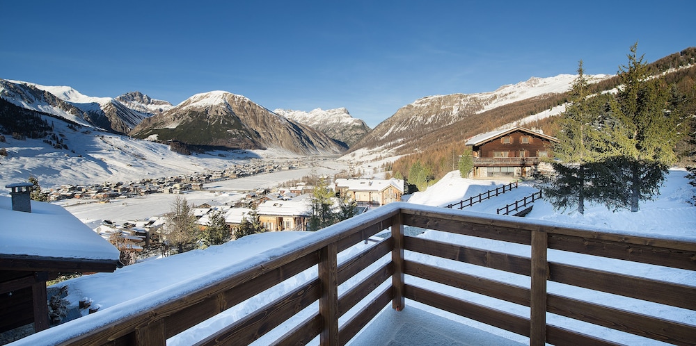 Chalet Elena 37/44