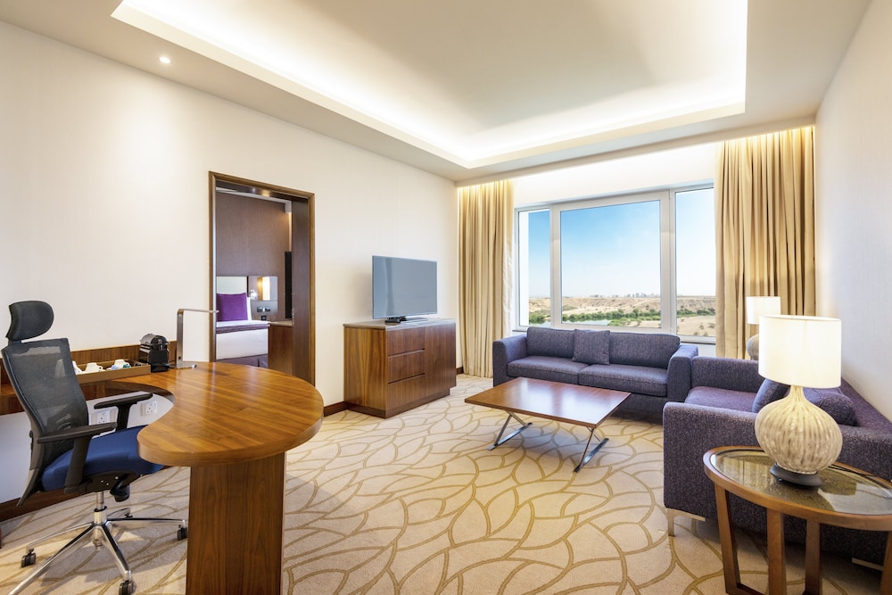 Crowne Plaza Muscat Oman Convention and Exhibition Centre (OCEC) 44/76