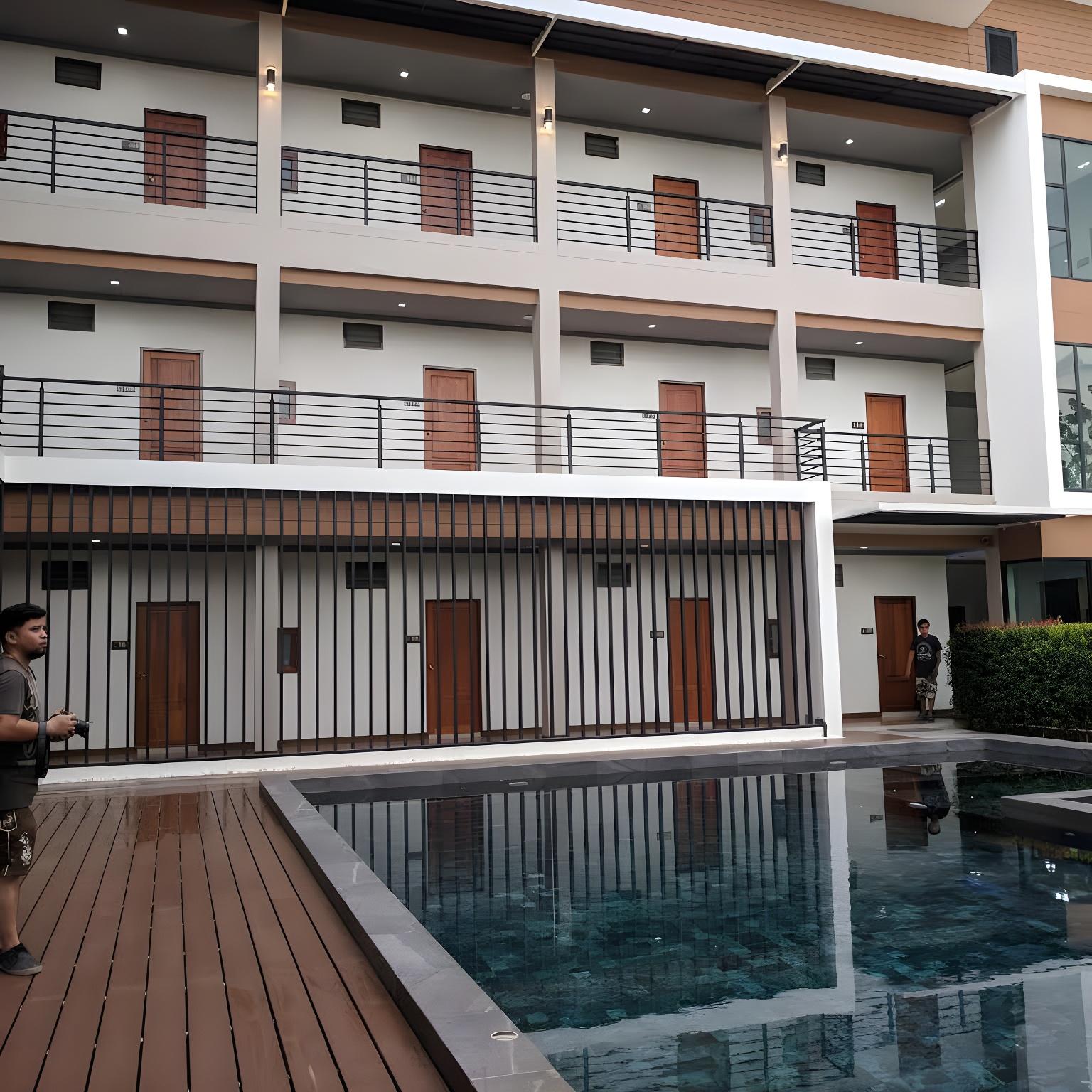 Maithong Riverside 1/43